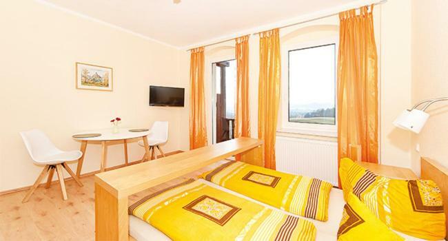 Panorama-Apartments Weinberghaus Mittelndorf Luaran gambar