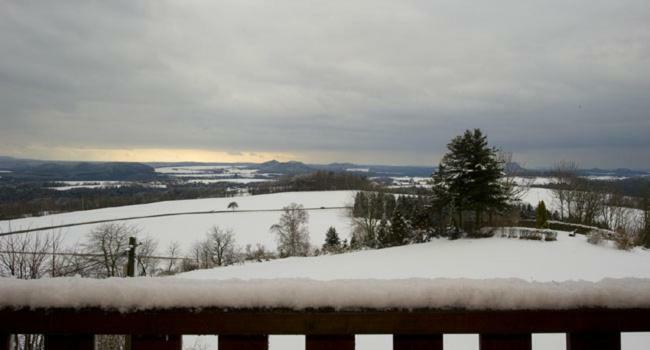 Panorama-Apartments Weinberghaus Mittelndorf Luaran gambar